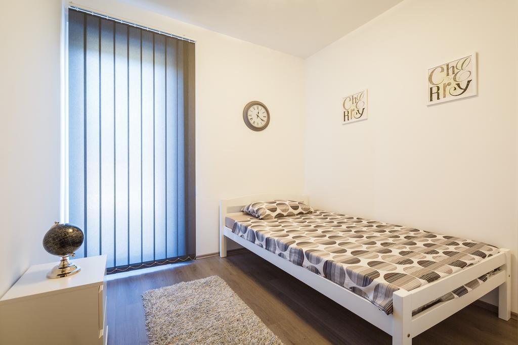Ivni Apartmani Novigrad Istria Pokoj fotografie